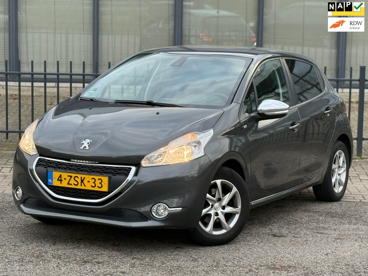 Peugeot 208 - 1.2 PureTech Style Pack 1.2 PureTech Style Pack - AutoWereld.nl