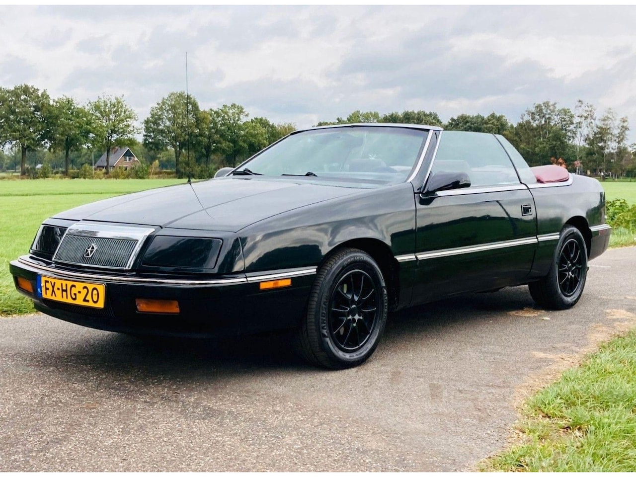 Chrysler LeBaron - 2.5i Convertible 2.5i Convertible - AutoWereld.nl