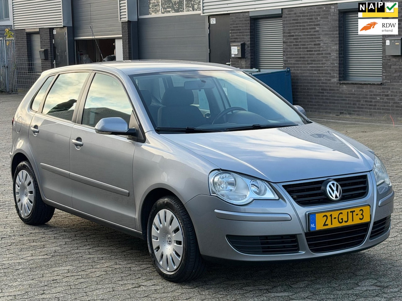 Volkswagen Polo - 1.4-16V Comfortline AIRCO CRUISE 5Deurs TREKHAAK APK - AutoWereld.nl