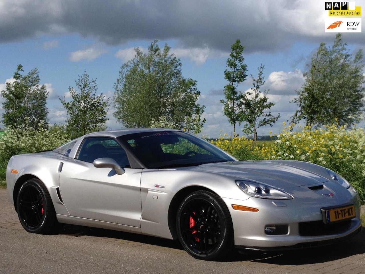 Corvette C6 - Z06 Coupé 7.0 V8 orig. NL auto !! 512 pk !! - AutoWereld.nl