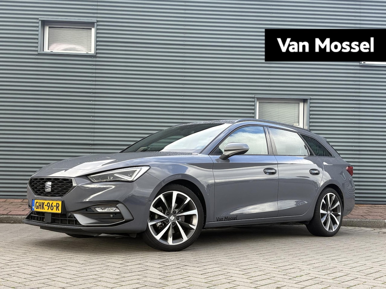 SEAT Leon Sportstourer - 1.5 eTSI FR Business Intense 150 PK | NIEUW MODEL | DEMO | Adaptive Cruise Control | Apple - AutoWereld.nl