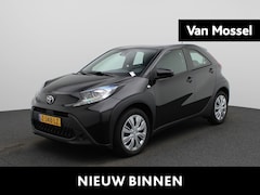 Toyota Aygo X - 1.0 VVT-i MT Play | APPLE CARPLAY - ANDROID AUTO | CAMERA | AIRCO |