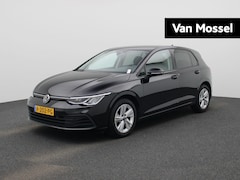 Volkswagen Golf - 1.0 TSI Life | VIRTUAL COCKPIT | SFEERVERLICHTING | APPLE CARPLAY | CAMERA | KEYLESS START