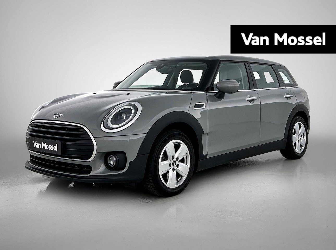MINI Clubman - Mini 1.5 Cooper Business Edition | CAMERA | NAVIGATIE | STOELVERWARMING | KLIMAATREGELING - AutoWereld.nl