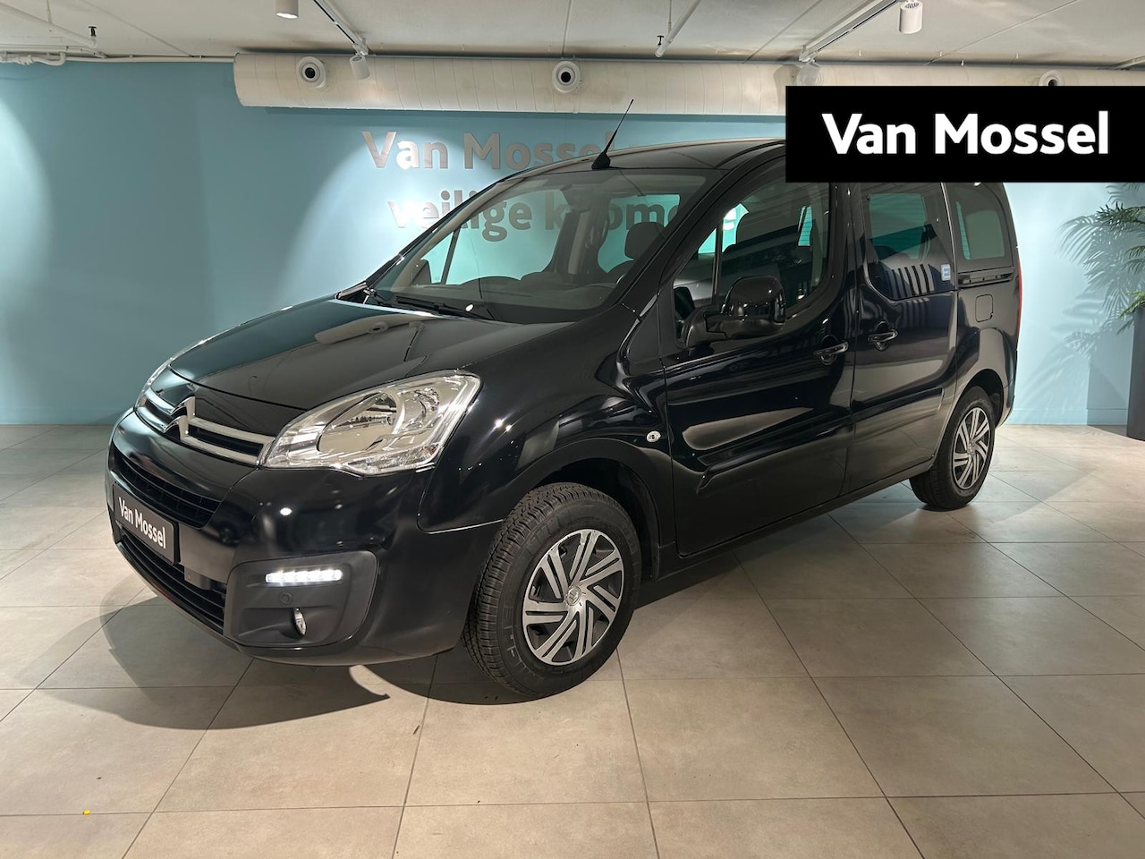 Citroën ë-Berlingo - E-Shine 23 kWh AIRCO | NAVI | PARKEERSENSOREN | UNIEKE KILOMETERSTAND - AutoWereld.nl