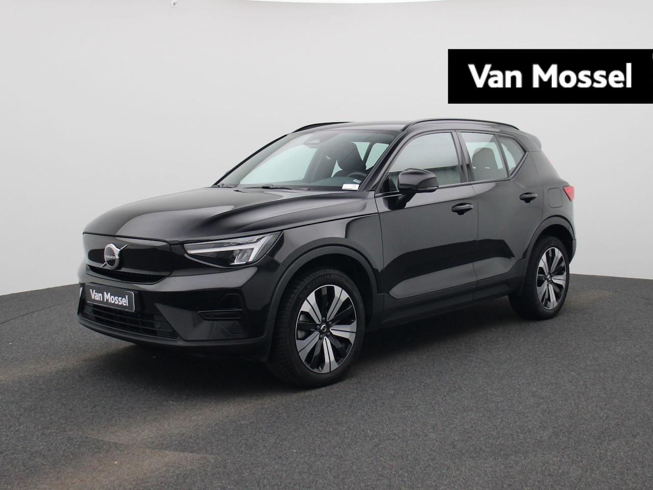 Volvo XC40 - Recharge Core | Parkeer camera | 19 LM Velgen - AutoWereld.nl