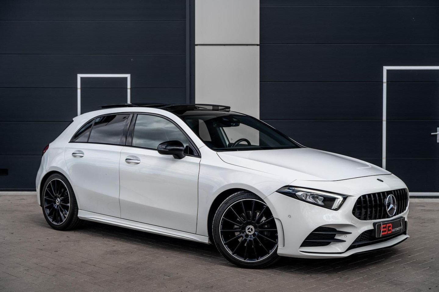 Mercedes-Benz A-klasse - 200 AMG Carplay|Navi|Stoelverw|Pano|VOL! - AutoWereld.nl