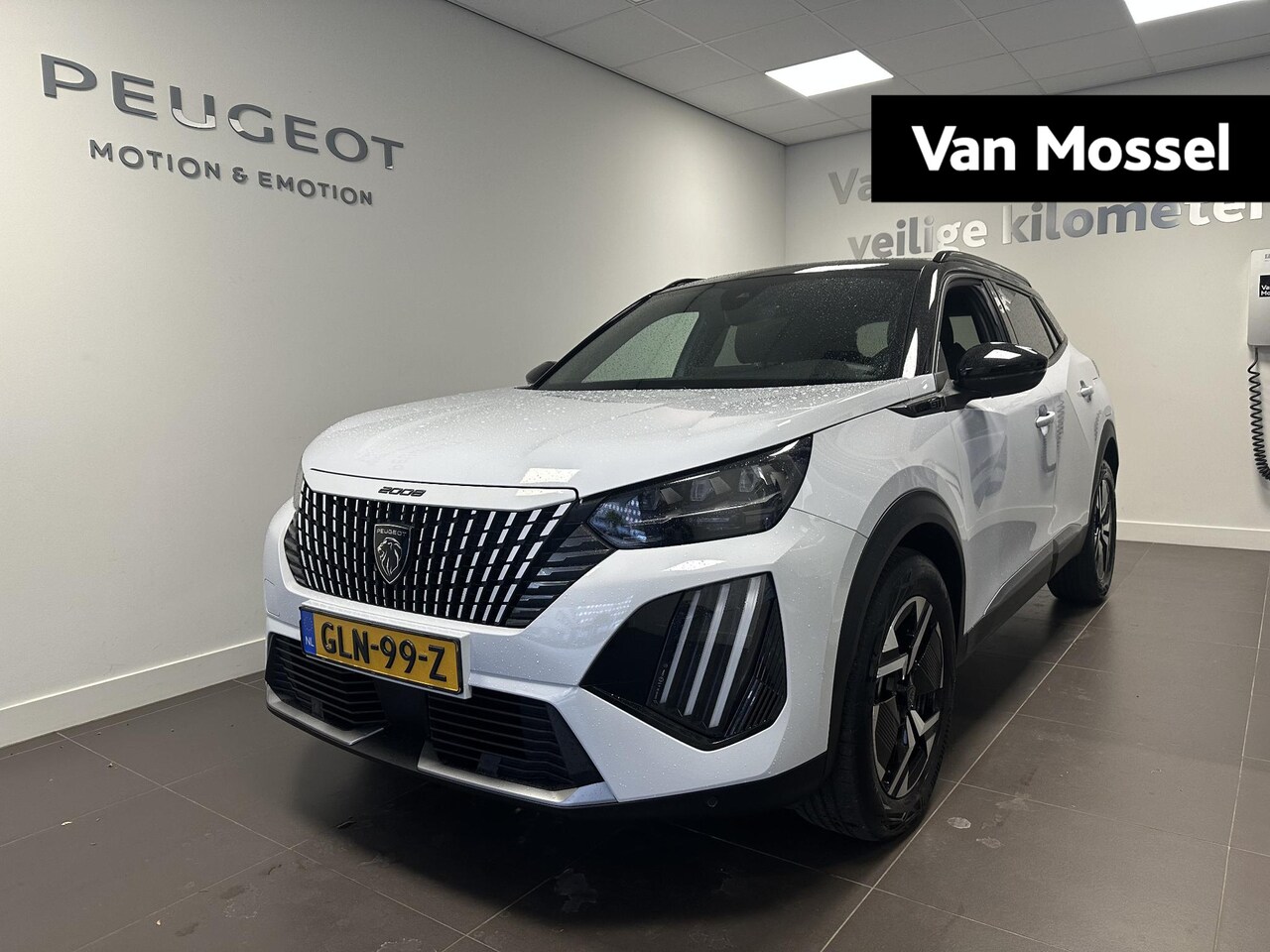 Peugeot 2008 - 1.2 Hybrid 136 GT | Navigatie | Apple Carplay/Android Auto | Adaptief cruise control | Par - AutoWereld.nl