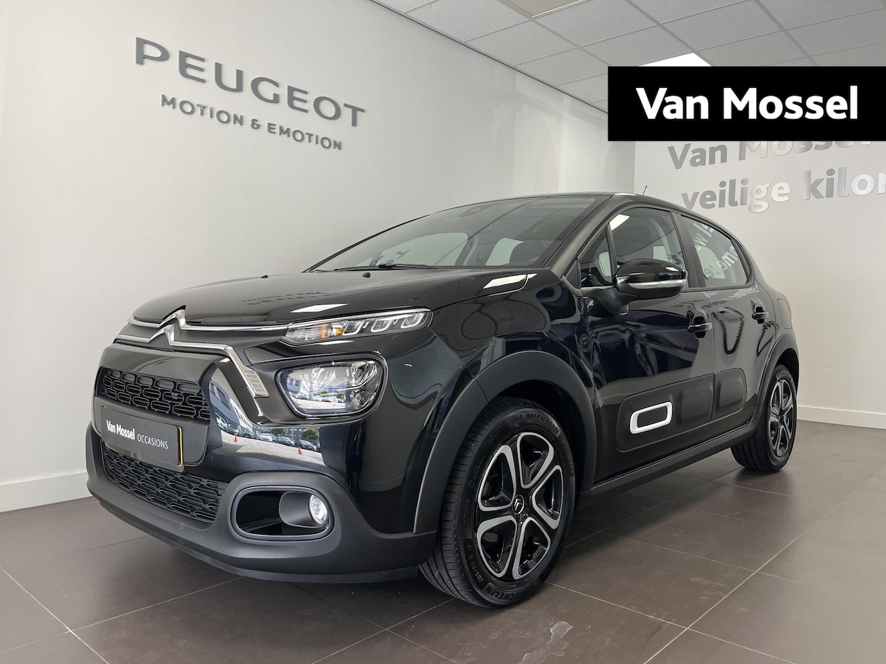Citroën C3 - 1.2 PureTech Plus | Apple carplay & Android auto | Nav | Airco | Sensoren Achter - AutoWereld.nl
