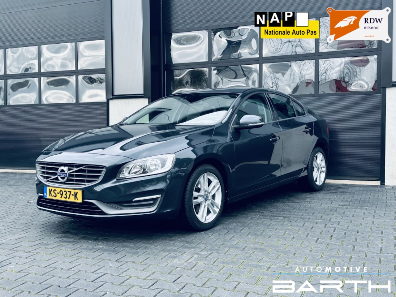 Volvo S60 - 2.0 D4 | Cruise | Clima | Nette auto | 5 Cil. | - AutoWereld.nl