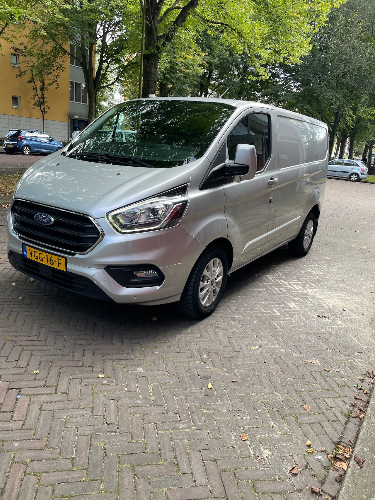 Ford Transit Custom - 300 2.0 TDCI L1H1 Limited - AutoWereld.nl