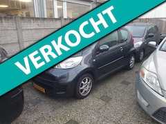 Peugeot 107 - 1.0-12V XR Inruil Mogelijk