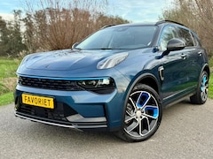 Lynk & Co 01 - 1.5 PHEV Pano Navi Clima Stoelverwarming 20INCH 360Camera KeyLess BTW