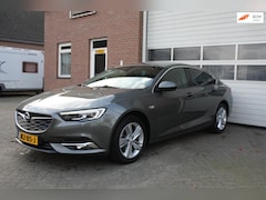Opel Insignia Grand Sport - 1.6 CDTI Business Executive Garantie Dealer Onderhouden Automaat, Navigatie, Half Leder