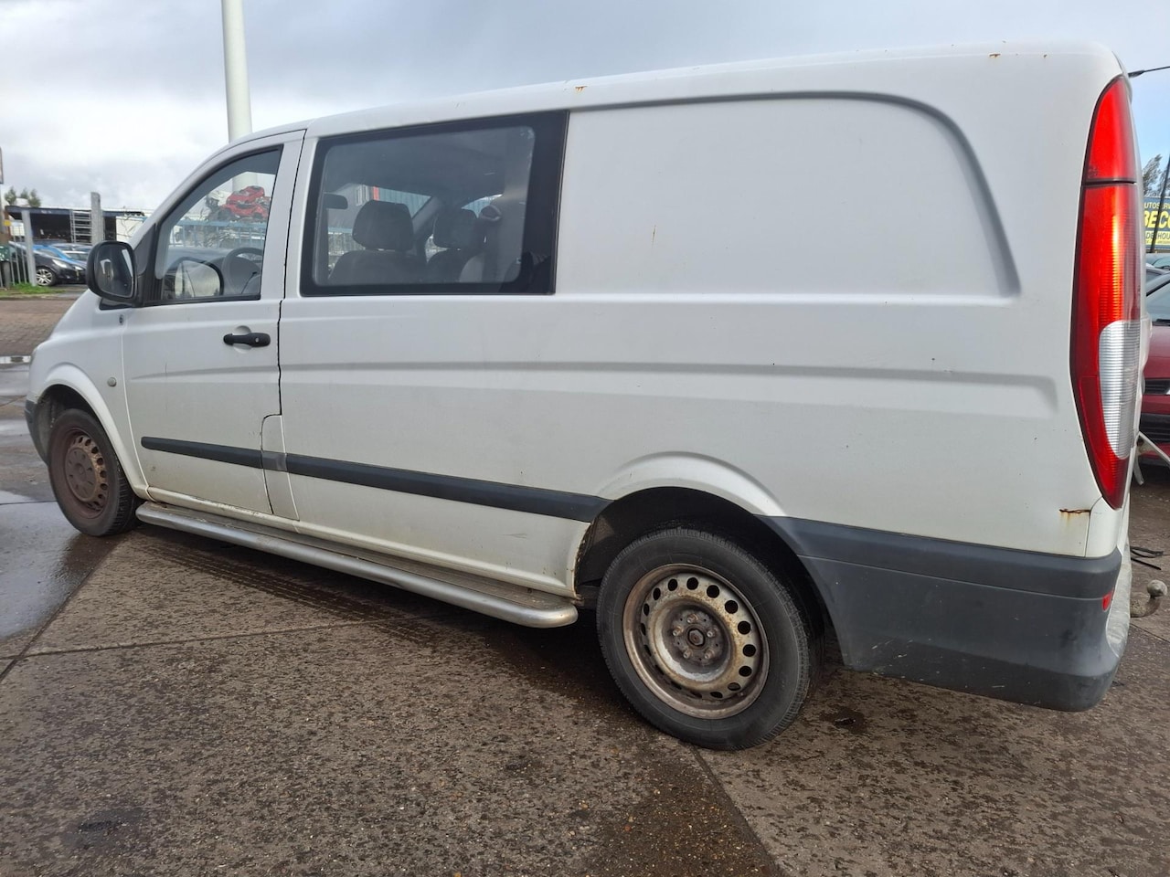 Mercedes-Benz Vito - 109 CDI 320 Lang DC Amigo standaard 109 CDI 320 Lang DC Amigo standaard - AutoWereld.nl