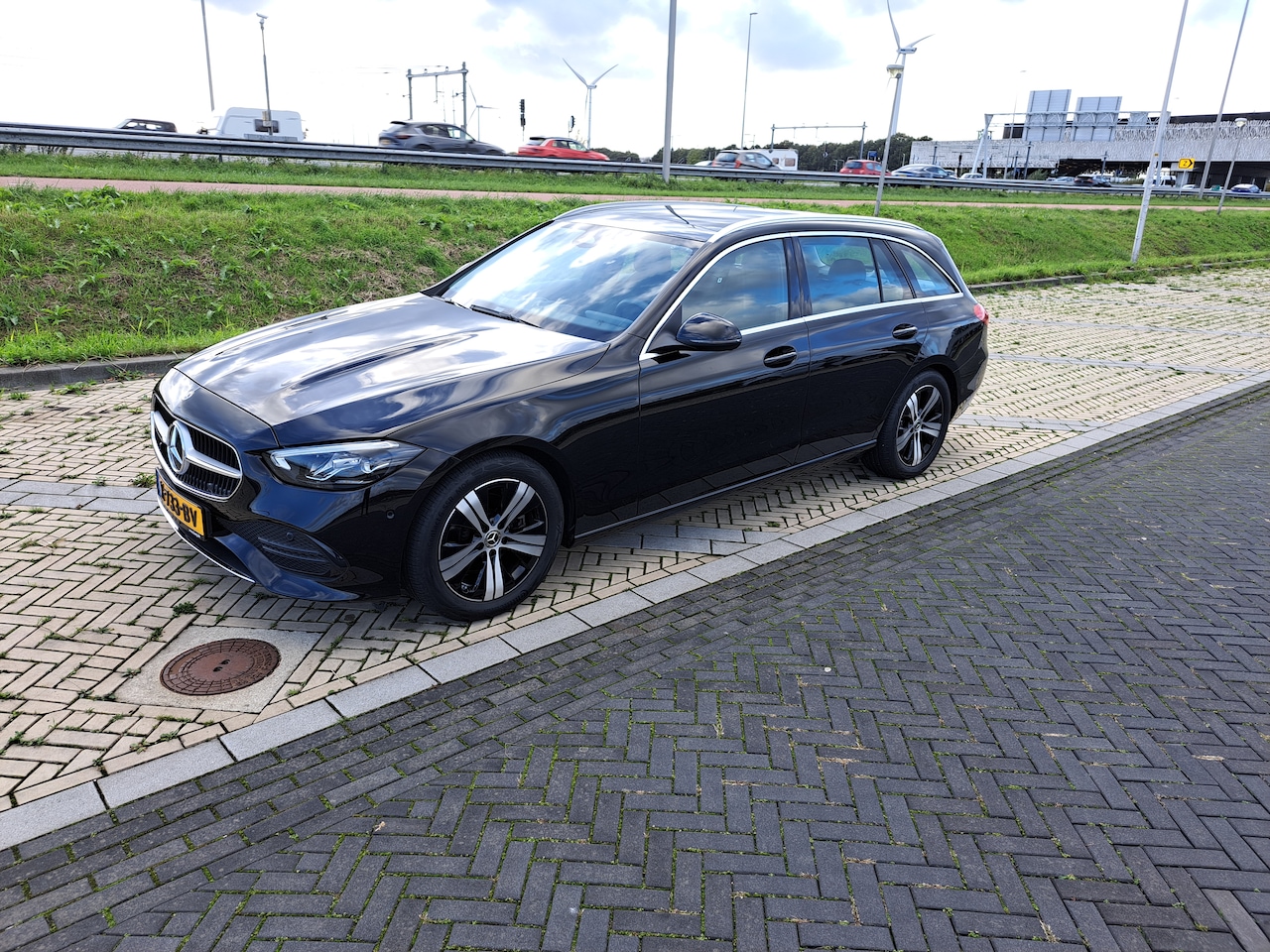 Mercedes-Benz C-klasse Estate - 180 Luxury Line Panoramadak en een inklapbare trekhaak. Adaptive grootlicht etc. etc. - AutoWereld.nl