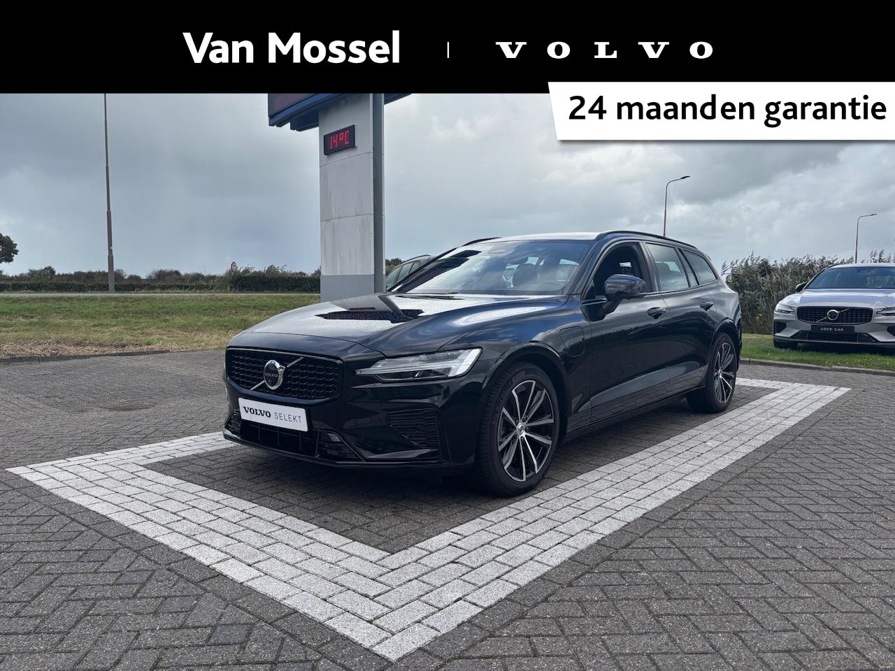 Volvo V60 - T6 Plug-in hybrid AWD Plus Dark | 360 Camera | Memoryseats | Trekhaak - AutoWereld.nl