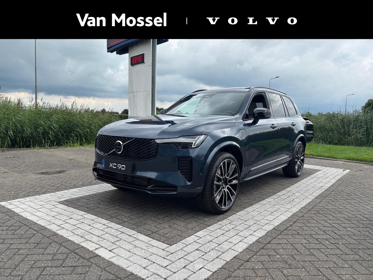 Volvo XC90 - T8 Ultra Dark Luchtvering | Stoelmassage | 22 Inch | Bowers & Wilkins | 360 Camera | - AutoWereld.nl