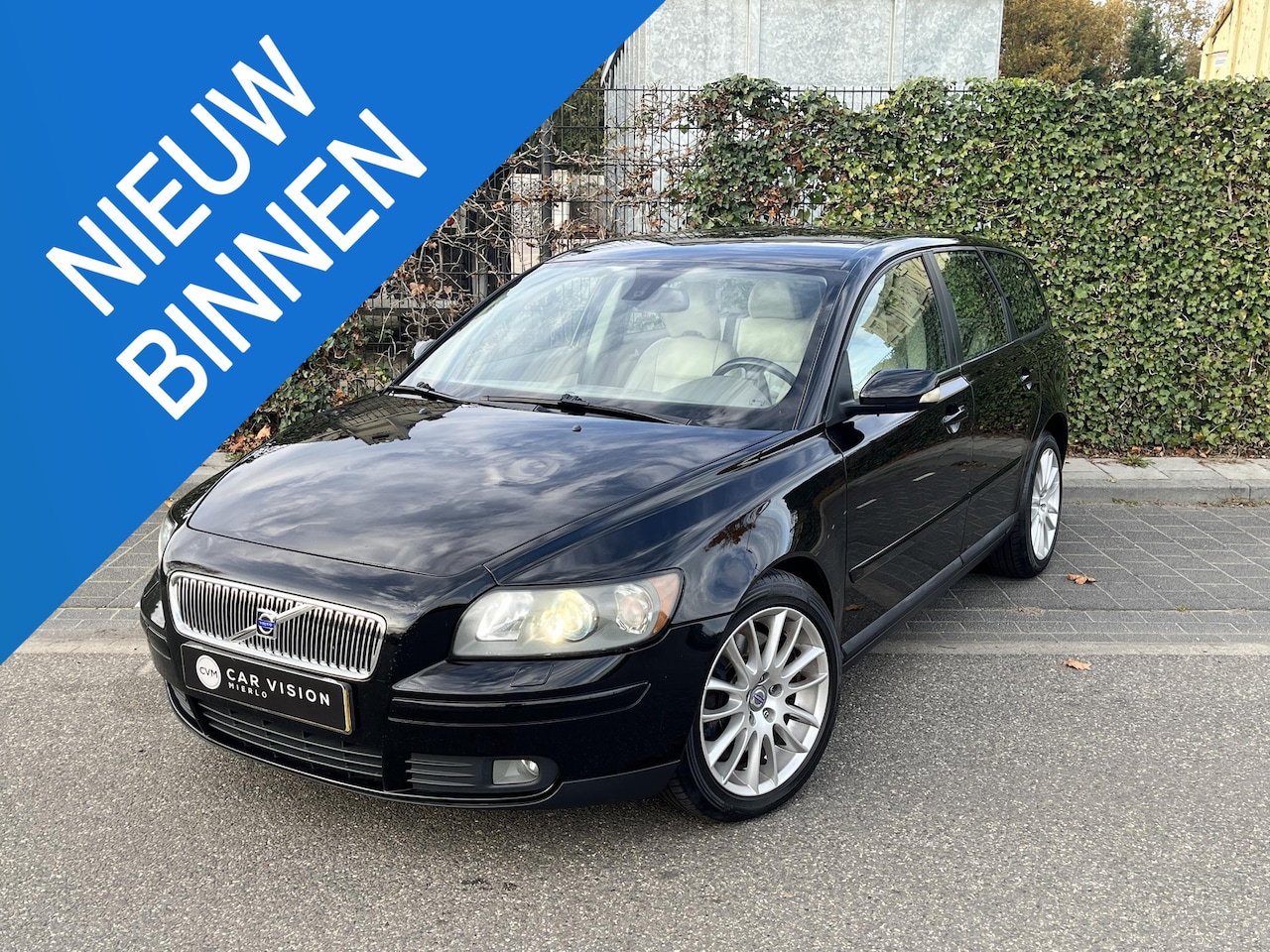 Volvo V50 - 2.5 T5 Summum * Youngtimer * Airco * Apk 09-2026 - AutoWereld.nl