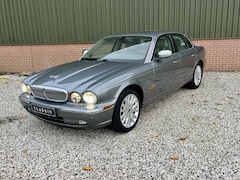 Jaguar XJ - 3.5 V8 Executive