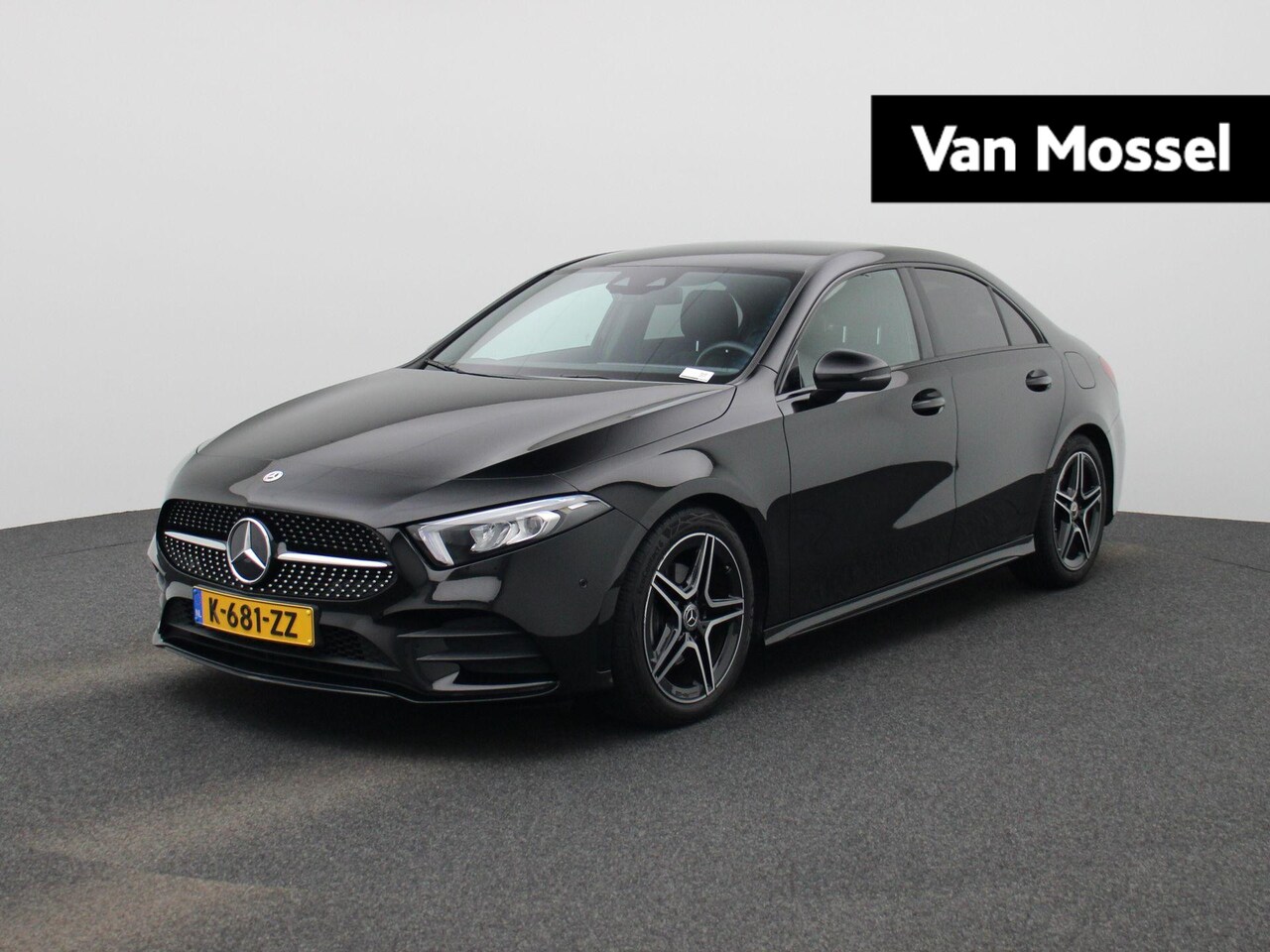 Mercedes-Benz A-klasse - 180 Business Solution AMG | Automaat | Navigatie | Sfeerverlichting | Achteruitrijcamera | - AutoWereld.nl