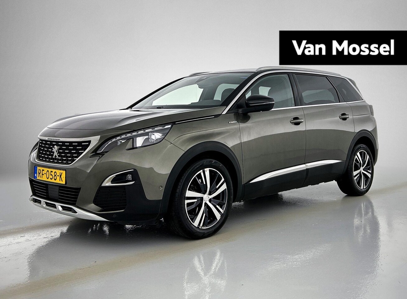 Peugeot 5008 - 1.6 GT-Line | 7-Zits | Automaat | Panoramadak | Vol-Leder | Navigatie | Camera | Stoelverw - AutoWereld.nl