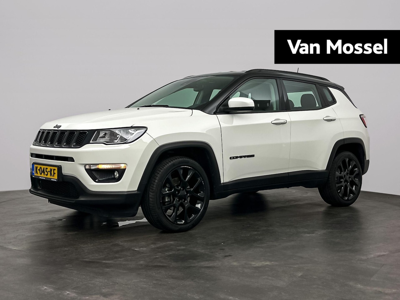 Jeep Compass - 1.3T Night Eagle Liberty Edition | Apple Carplay/ Android auto | Navi | CC | Lane Assist | - AutoWereld.nl