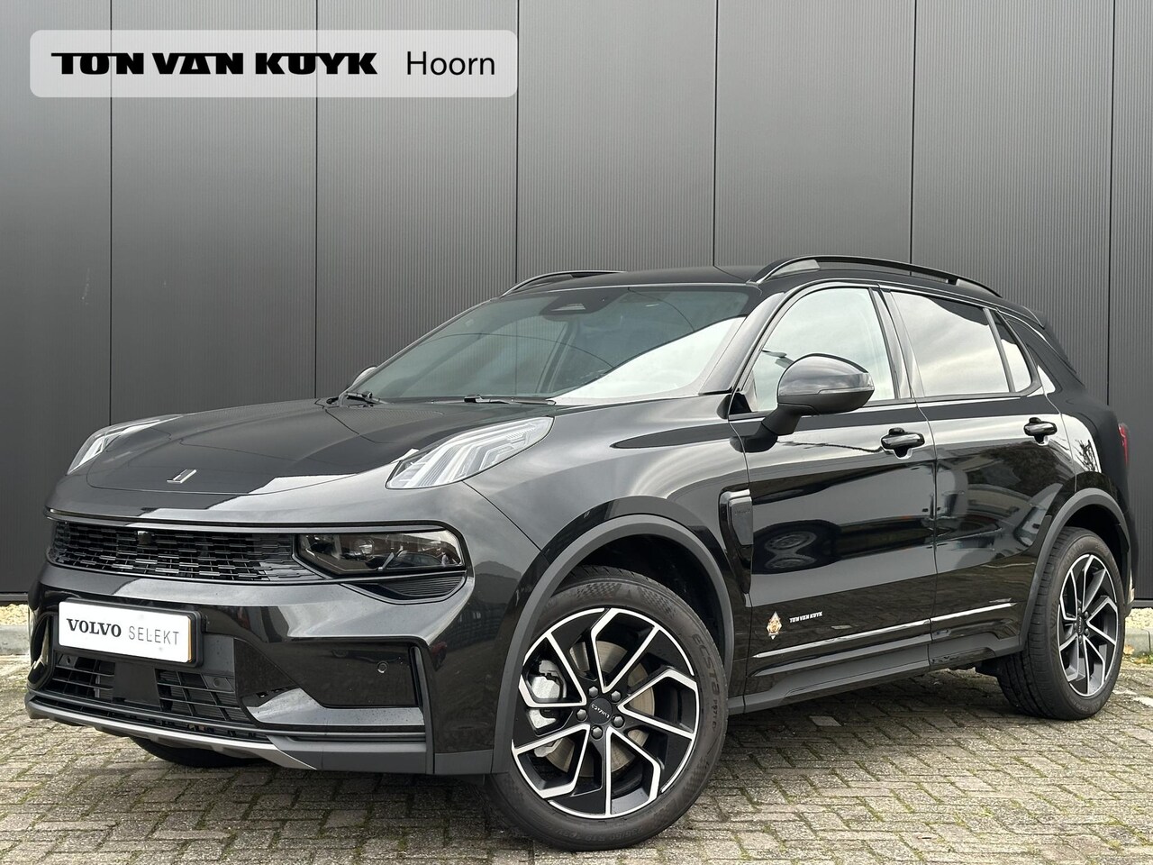 Lynk & Co 01 - 1.5 Core park assist/ stoelverwarming/ car play / adaptive cruise control/ 19 inch - AutoWereld.nl
