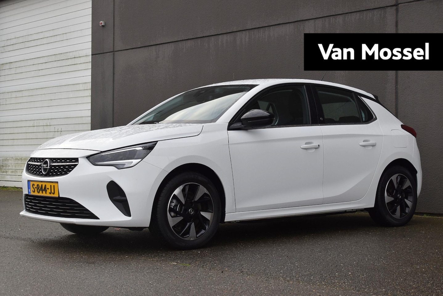 Opel Corsa-e - Elegance 50 kWh | Navigatie | Climate control | Parkeersensoren - AutoWereld.nl