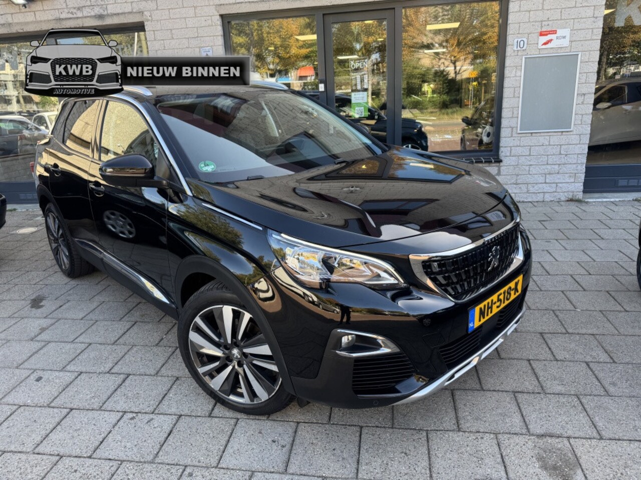 Peugeot 3008 - 1.2 PureT. Navi Camera Nieuwe motor 0KM OUD ! - AutoWereld.nl