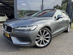 Volvo V60 - 2.0 T4 Momentum Pro Panoramadak Lederen bekleding