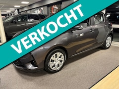 Toyota Yaris - 1.5 Hybrid Active / automaat / trekhaak / camera / cruise-control