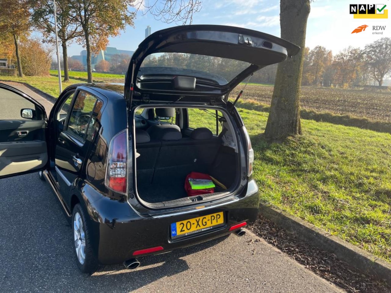 Daihatsu Sirion 2 - 1.3-16V Comfort 1.3-16V Comfort - AutoWereld.nl