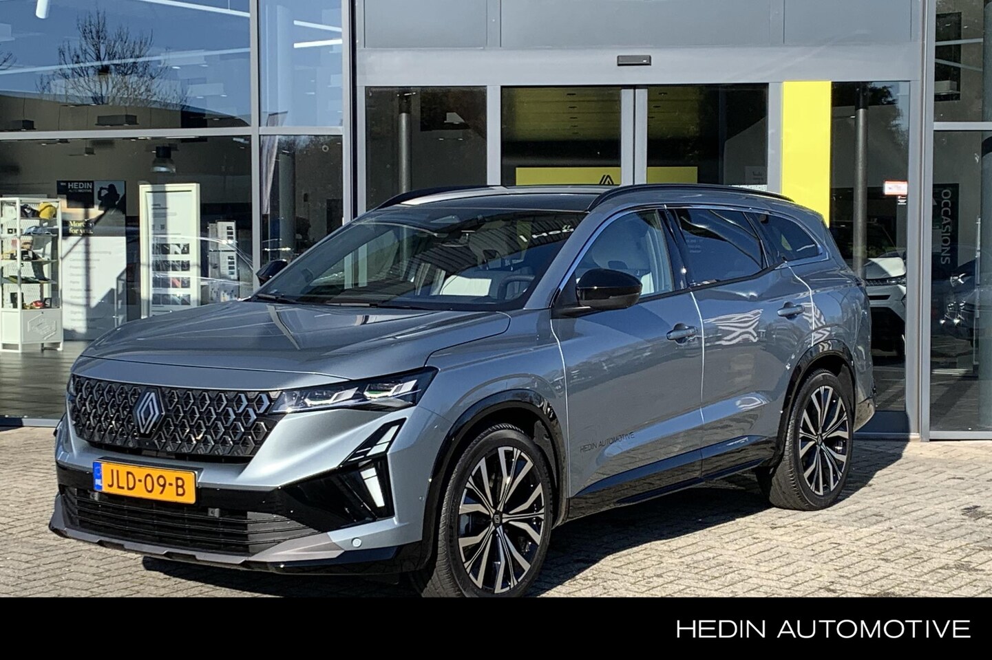 Renault Espace - E-Tech full hybrid 200 iconic 5p. | Panoramadak | Harman Kardon | HUD | 4control | Elektri - AutoWereld.nl