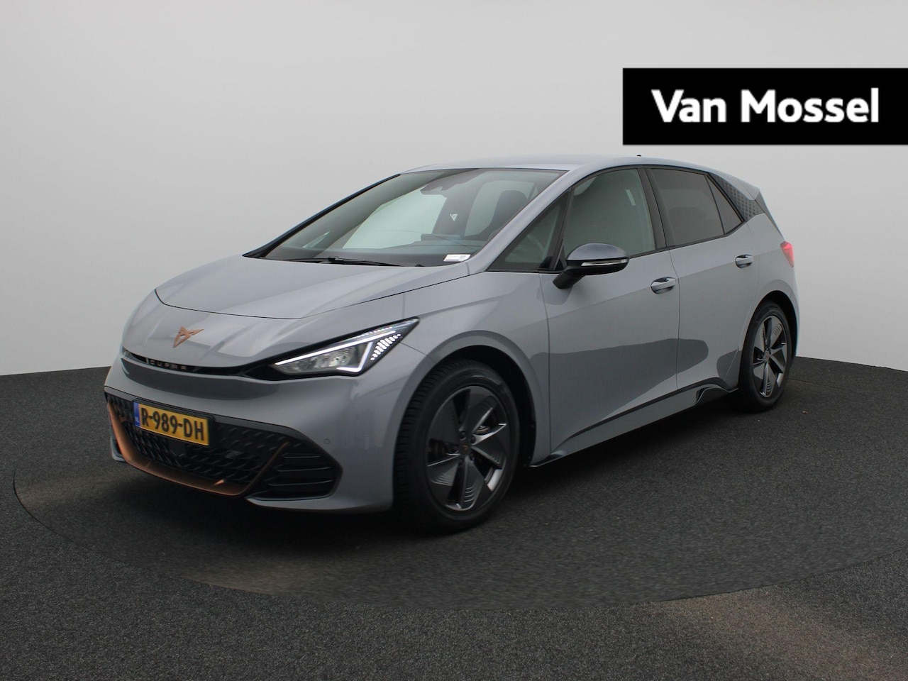 CUPRA Born - Business 62 kWh | Navigatie | Stuurverwarming | Stoelverwarming | Apple Carplay/Android Au - AutoWereld.nl
