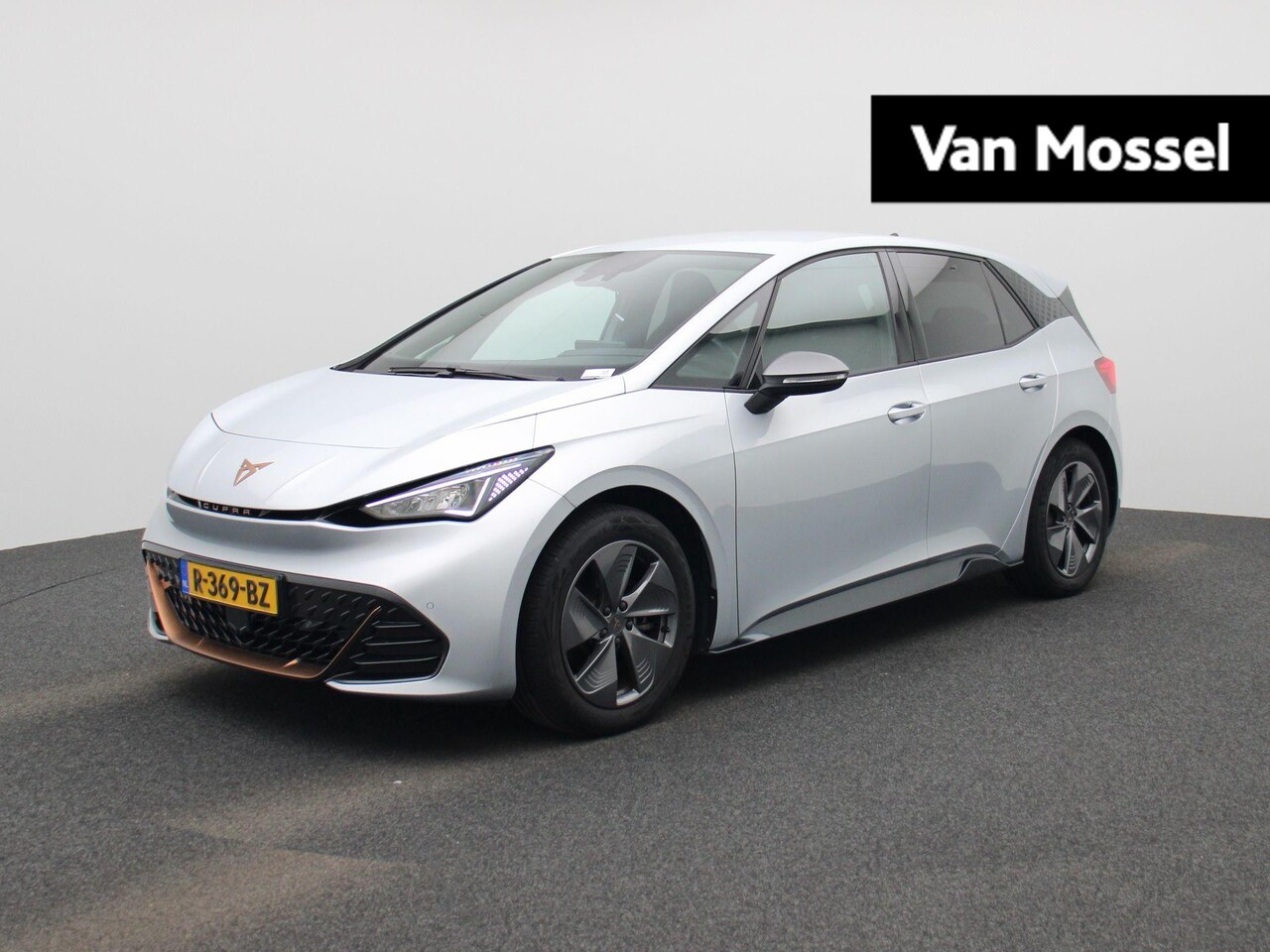 CUPRA Born - Business 62 kWh | Camera | Navigatie | Stoelverwarming | Carplay | - AutoWereld.nl
