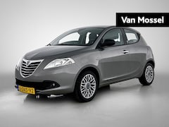 Lancia Y(psilon) - Ypsilon 0.9 TwinAir Silver Plus | Airconditioning | Lichtmetaal Velgen | Parkeersensoren A