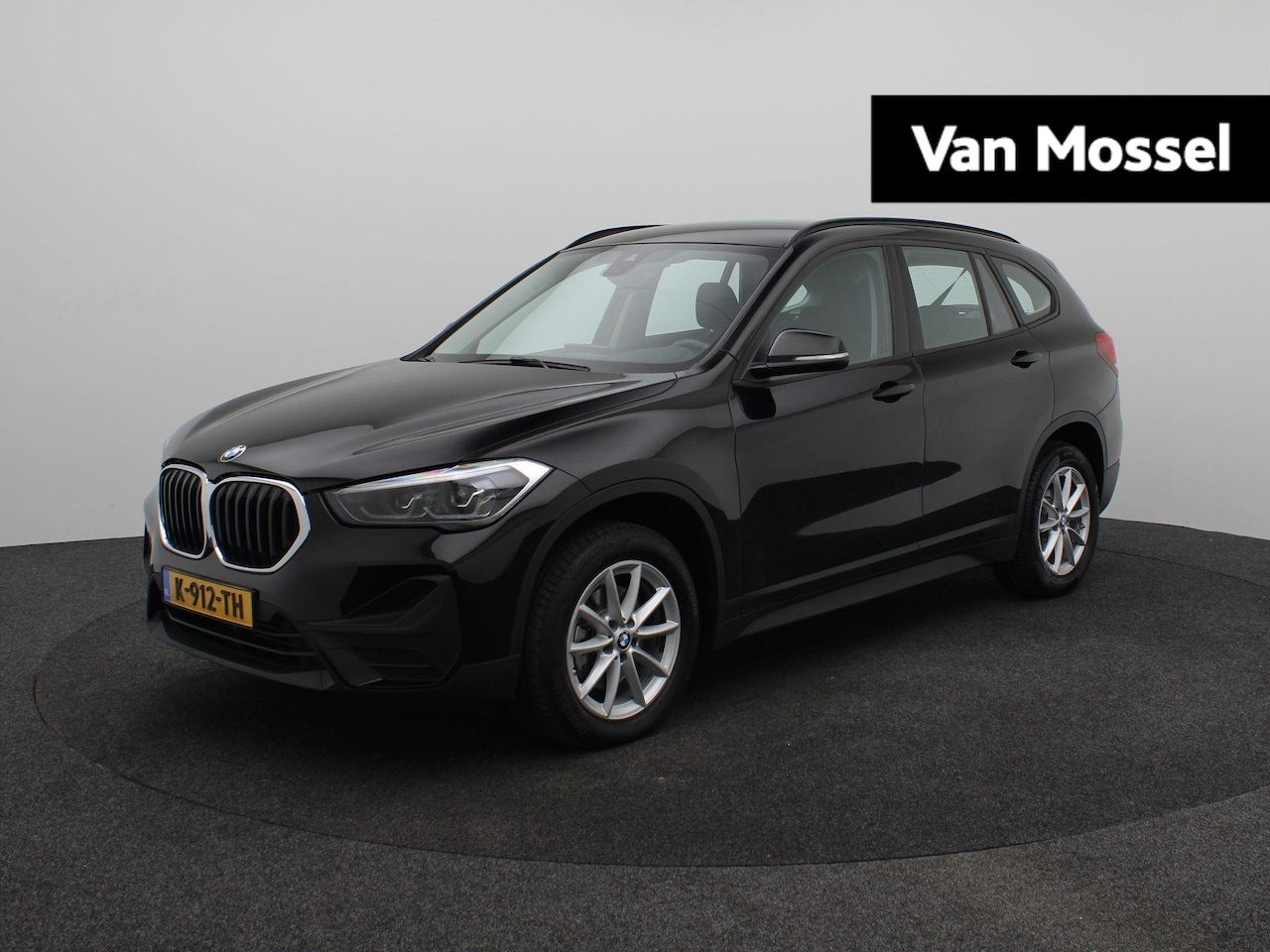 BMW X1 - sDrive18i Executive Edition AUTOMAAT | NAVIGATIE GROOT | CLIMA | CRUISE | LMV | 12 MAANDEN - AutoWereld.nl