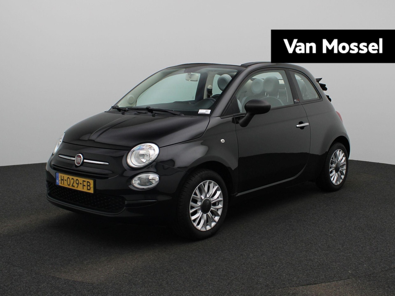 Fiat 500 C - 1.2 Young CABRIOLET | NAVIGATIE | AIRCO | BLUETOOTH - AutoWereld.nl