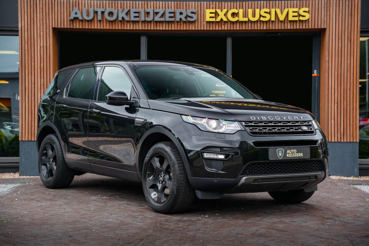 Land Rover Discovery Sport - 2.0 eD4 SE Panoramadak Leer Stoelverw. Navigatie Xenon Trekhaak 18''LM - AutoWereld.nl