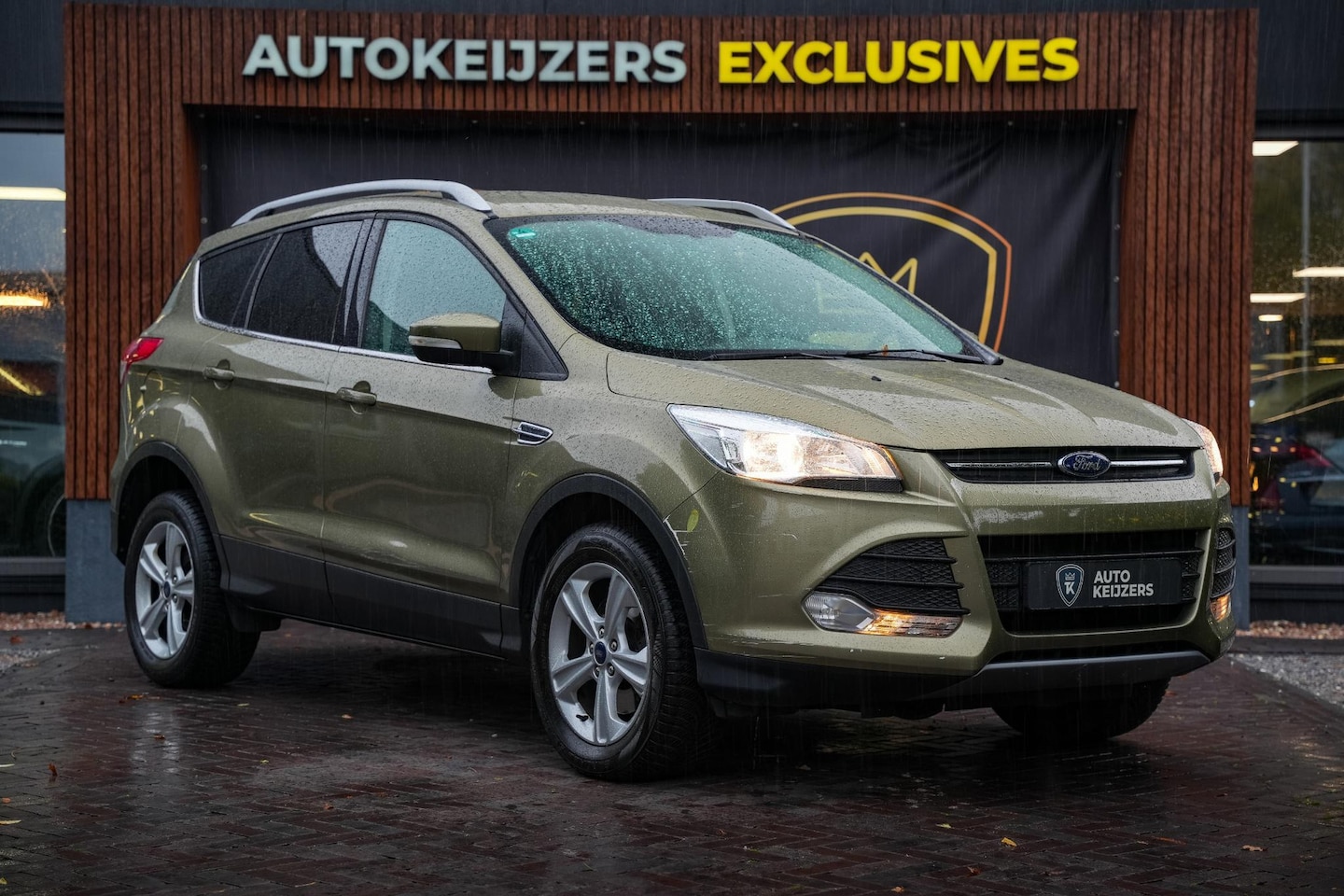 Ford Kuga - Ford Kuga 1.6 4X4 183PK Automaat Cruise Control Airco Keyless Go Trekhaak - AutoWereld.nl