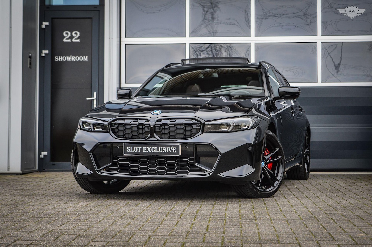 BMW 3-serie Touring - 330e|PANO|CAMERA|PRO-PAKKET|LEDER - AutoWereld.nl