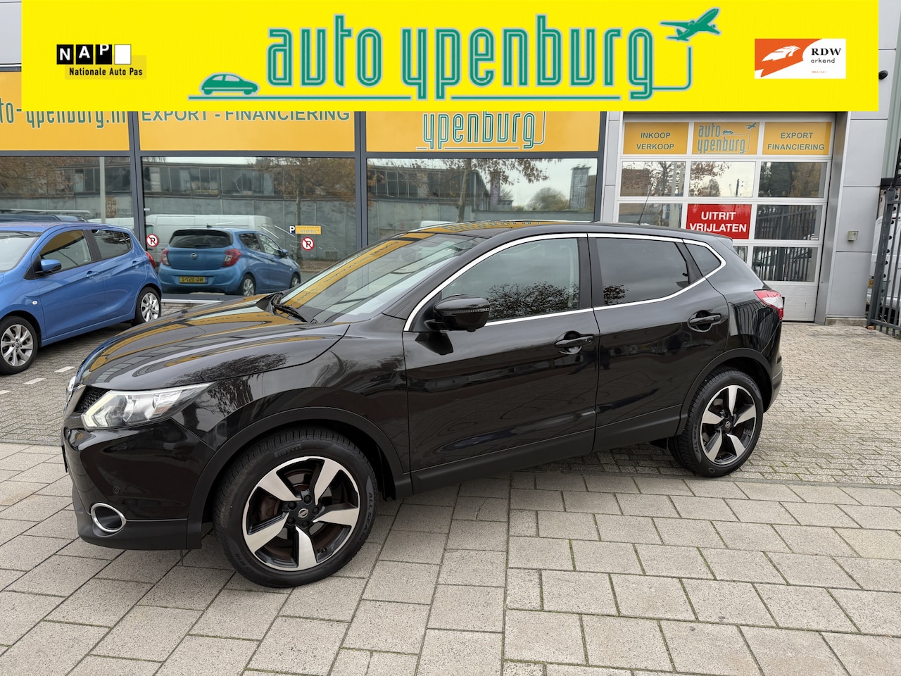 Nissan Qashqai - 1.2 N-Vision * 150.179 * Navi * Climatronic * Led * - AutoWereld.nl