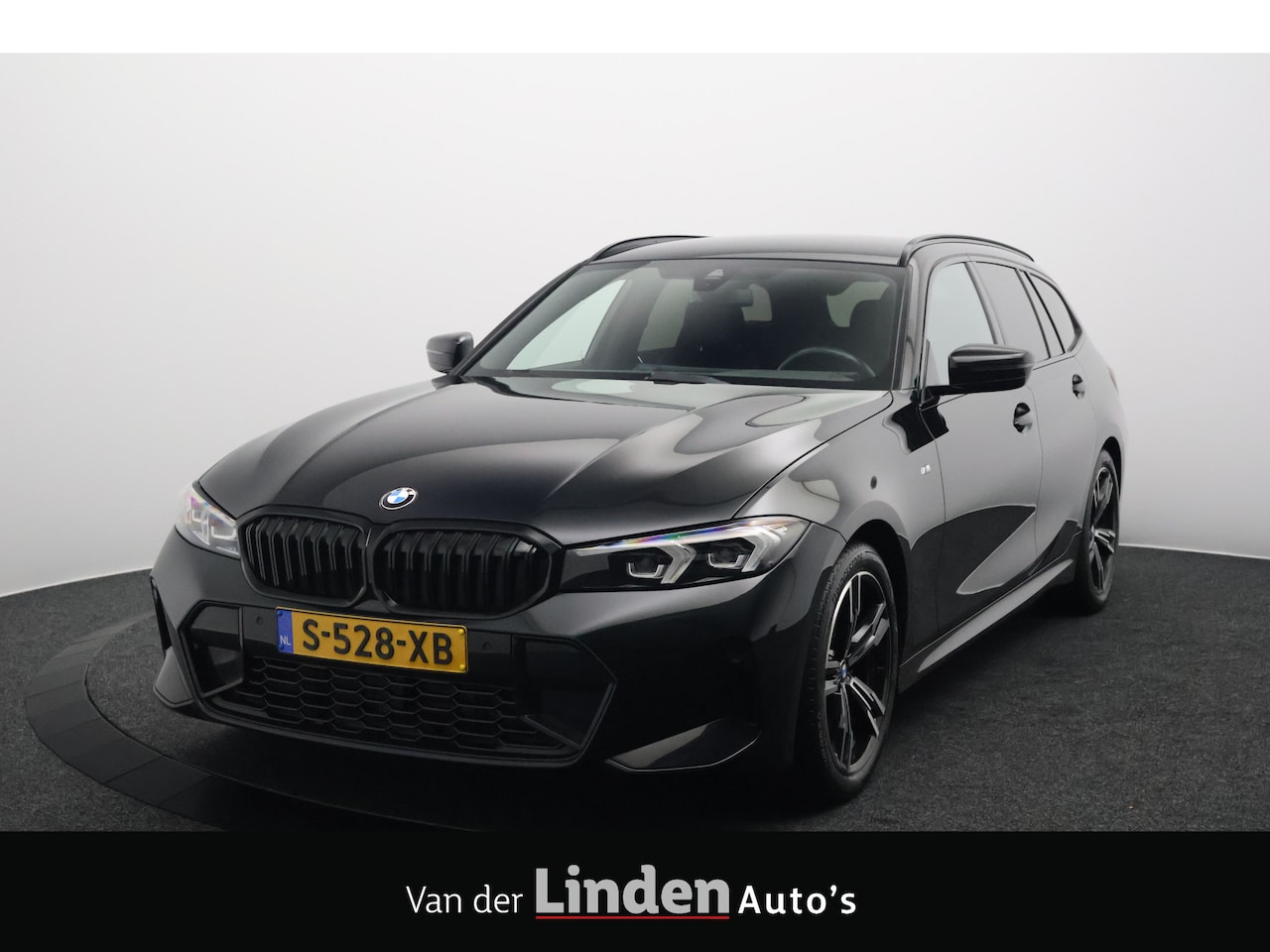 BMW 3-serie Touring - 320i M Sport | Led | Leer | Sportstoelen - AutoWereld.nl