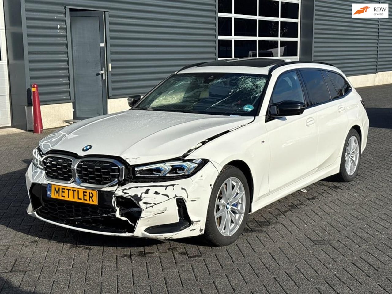 BMW 3-serie Touring - M340i xDrive M340i xDrive, M-Pakket panoramadak, camera - AutoWereld.nl