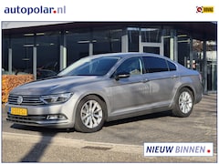 Volkswagen Passat - 1.4 TSI Business Edition PDC/Stoel/Stuur verwarming etc
