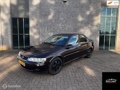 Opel Vectra - 1.6-16V Business Edition
