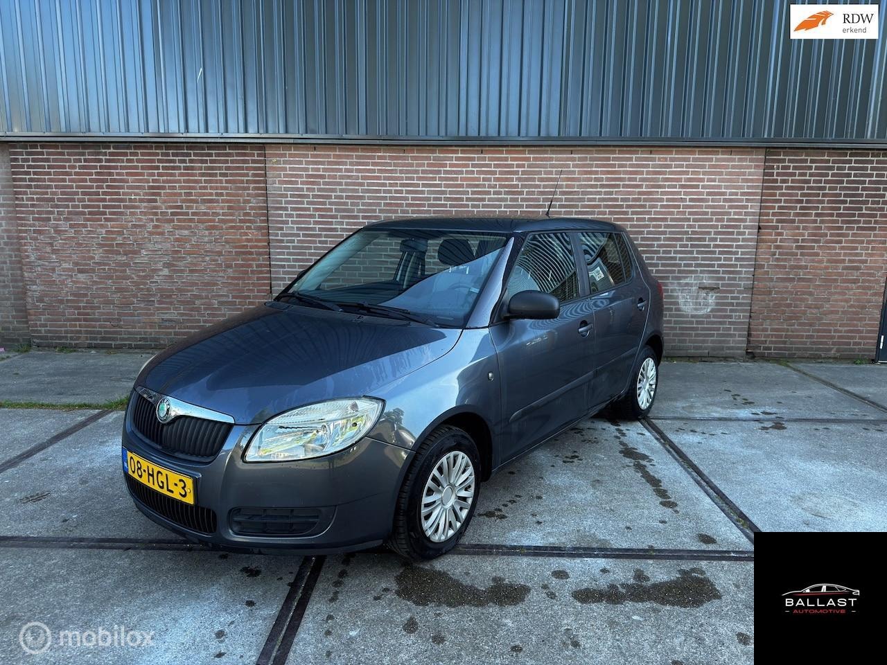 Skoda Fabia - 1.2-12V Plus MOTOR KAPOT - AutoWereld.nl