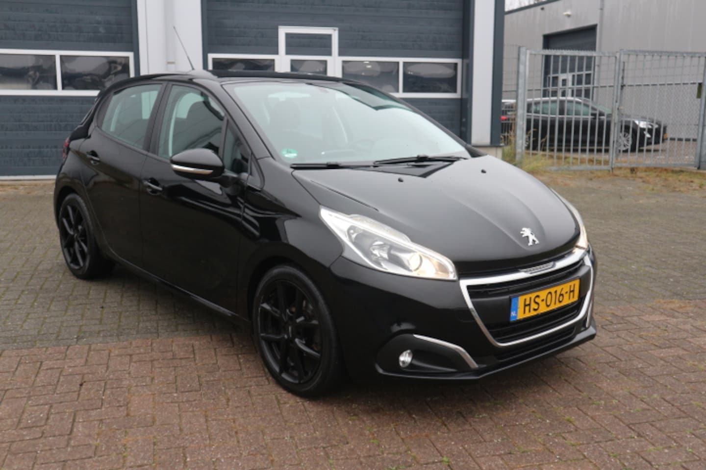 Peugeot 208 - 1.6 BlueHDi Blue Lease 1.6 BlueHDi Blue Lease - AutoWereld.nl