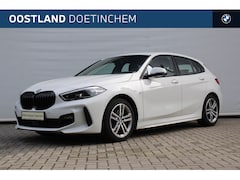BMW 1-serie - 118i High Executive M Sport Automaat / Trekhaak / Sportstoelen / Achteruitrijcamera / Adap